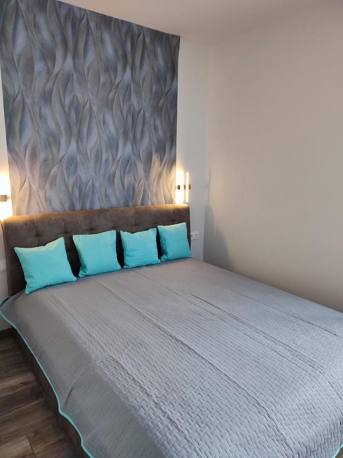 Gamma Apartmanok Es Jakuzzi Miskolc Zimmer foto
